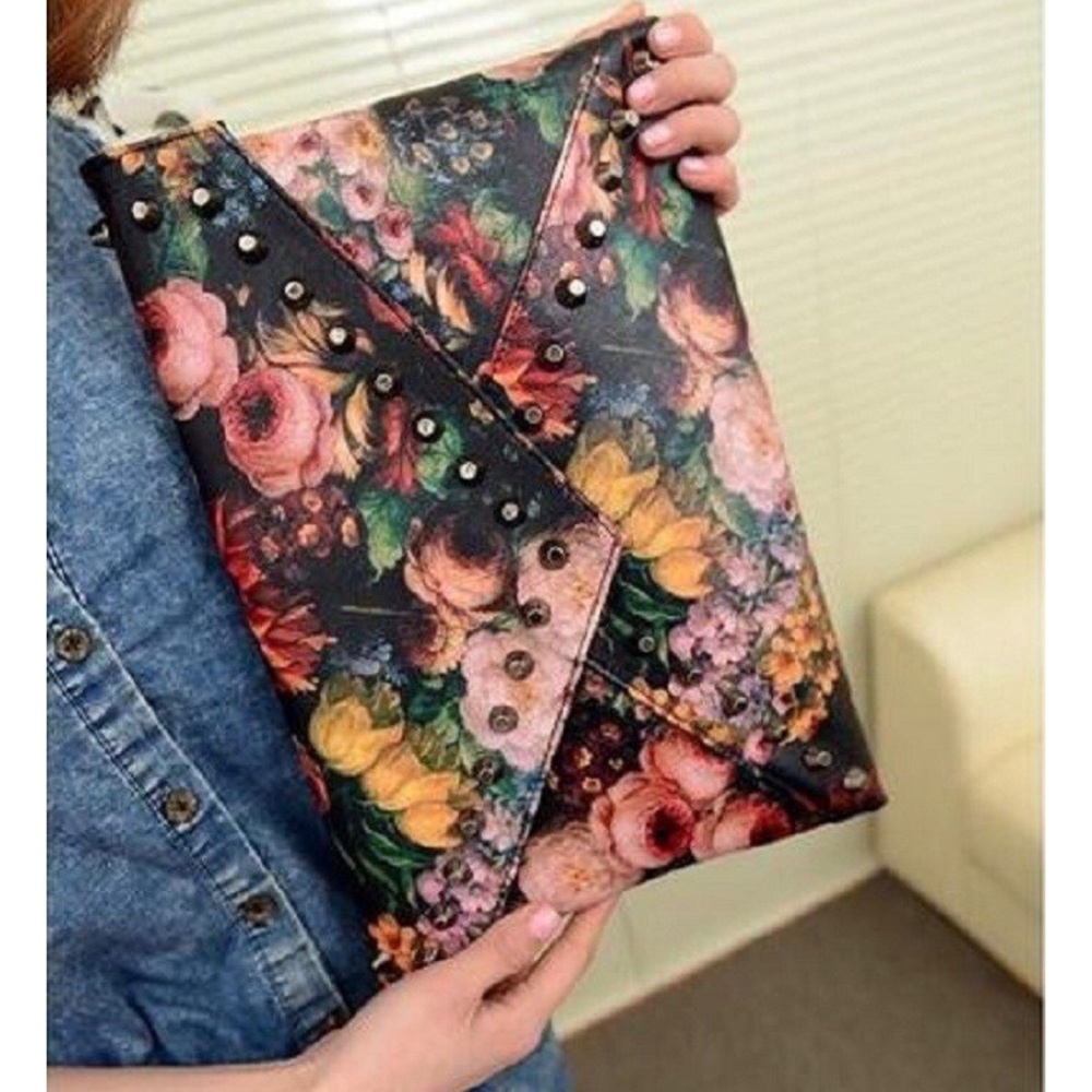 🆕 AMSTERDAM Studded Floral Clutch - Picture 2 of 6